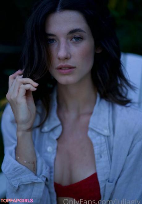 Julia nude leaked OnlyFans photo #235