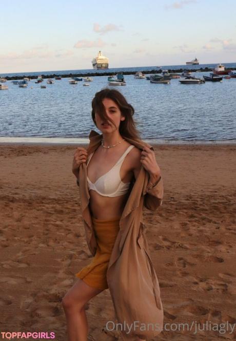 Julia nude leaked OnlyFans photo #274