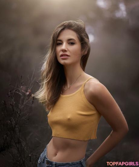 Julia nude leaked OnlyFans photo #65
