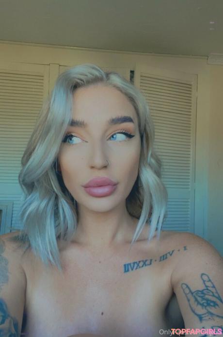 Luna_lillyyyy nude leaked OnlyFans photo #23