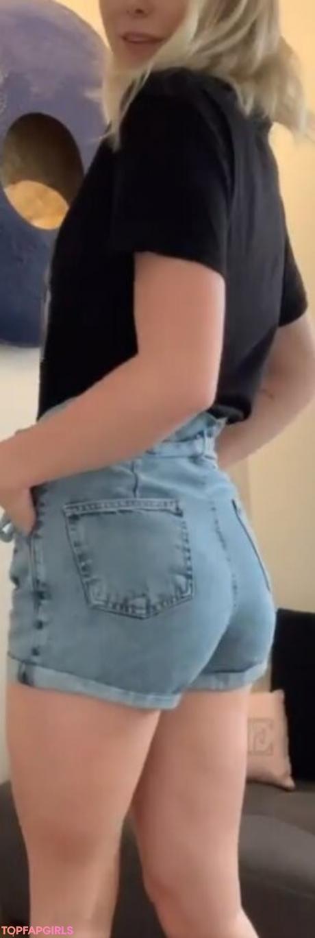 Nienke nude leaked OnlyFans photo #2