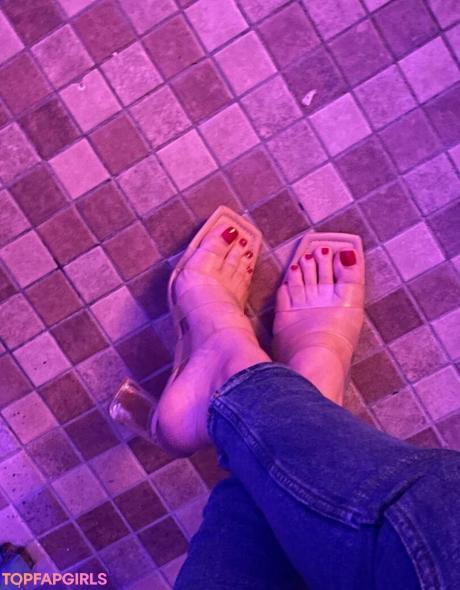 Anafeetish nude leaked OnlyFans photo #16