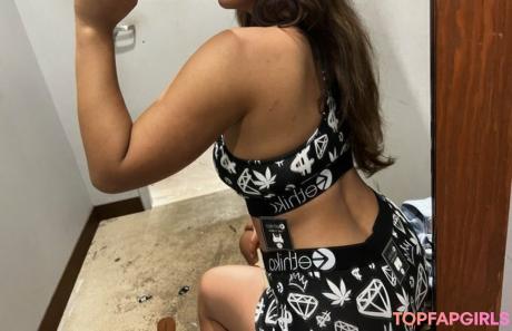 Littlemissthicxy nude leaked OnlyFans photo #4