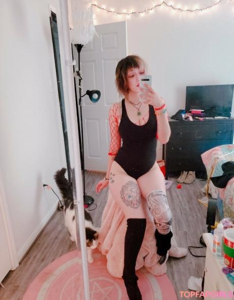 Dahliaparisi nude leaked OnlyFans photo #2
