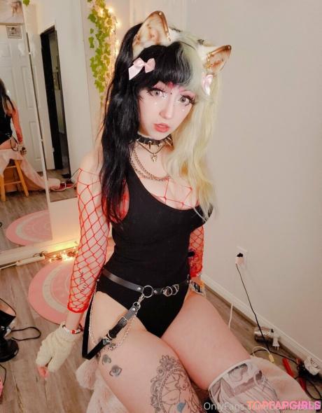 Dahliaparisi nude leaked OnlyFans photo #23
