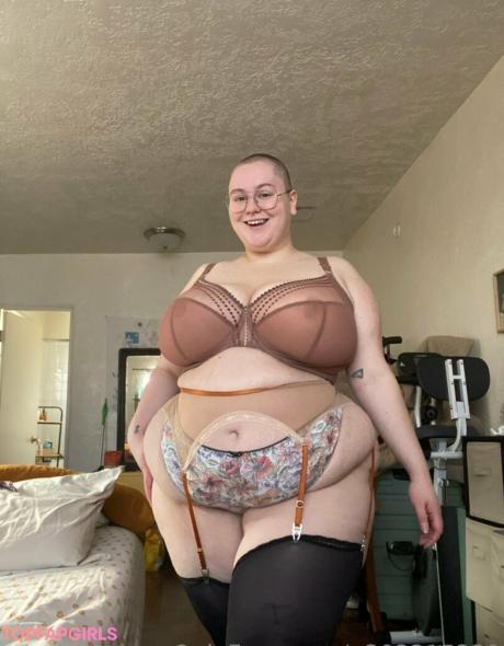 Bbwfrogprincess nude leaked OnlyFans photo #15