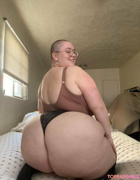 Bbwfrogprincess nude leaked OnlyFans photo #19