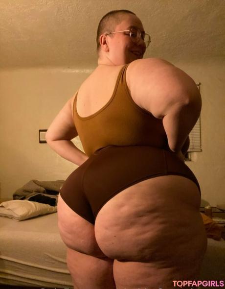 Bbwfrogprincess nude leaked OnlyFans photo #40