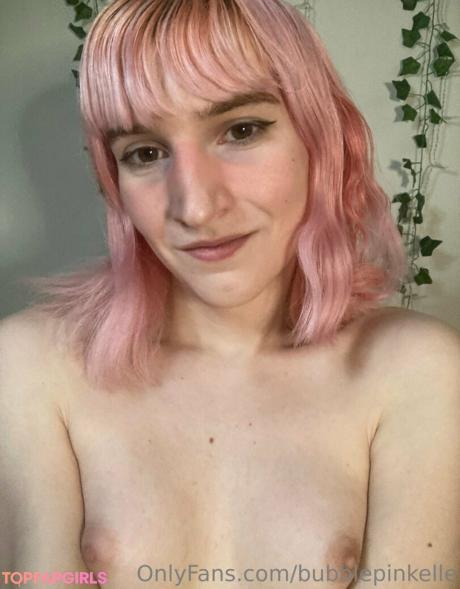 Bubblepinkelle nude leaked OnlyFans photo #92