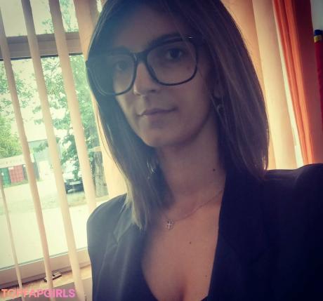 Raluca nude leaked OnlyFans photo #21