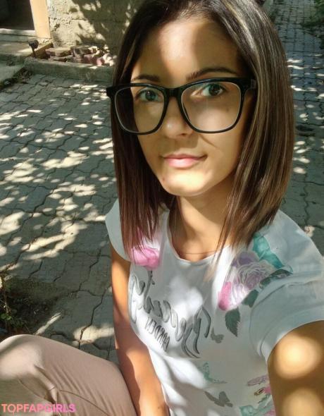 Raluca nude leaked OnlyFans photo #37