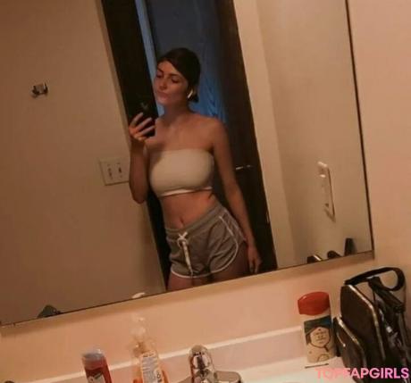 Trippyyjellyfish nude leaked OnlyFans pic