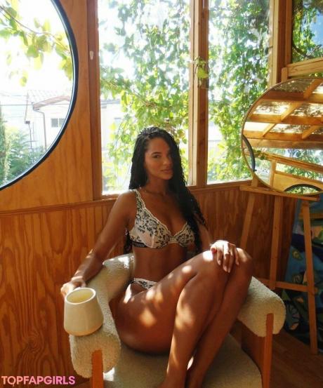 Juliana nude leaked OnlyFans photo #169