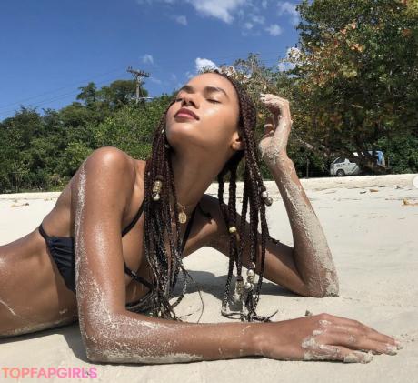 Juliana nude leaked OnlyFans photo #28