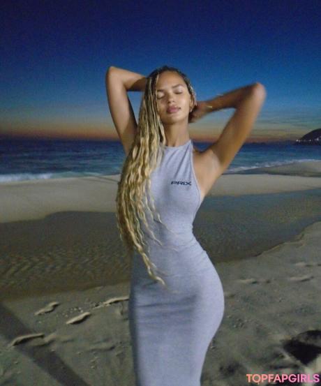 Juliana nude leaked OnlyFans photo #59