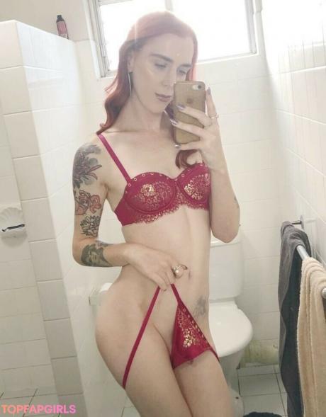 Miss.laurii nude leaked OnlyFans photo #14