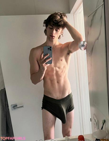 Frankierossi nude leaked OnlyFans photo #12