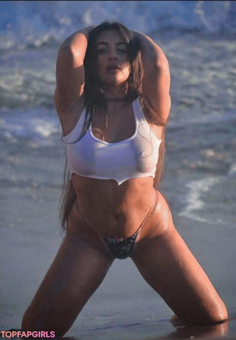 Nikiamarshalll nude leaked OnlyFans photo #18
