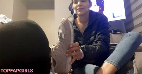 Queenaleskafeet nude leaked OnlyFans photo #10