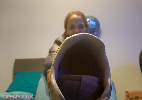 Queenaleskafeet nude leaked OnlyFans photo #9
