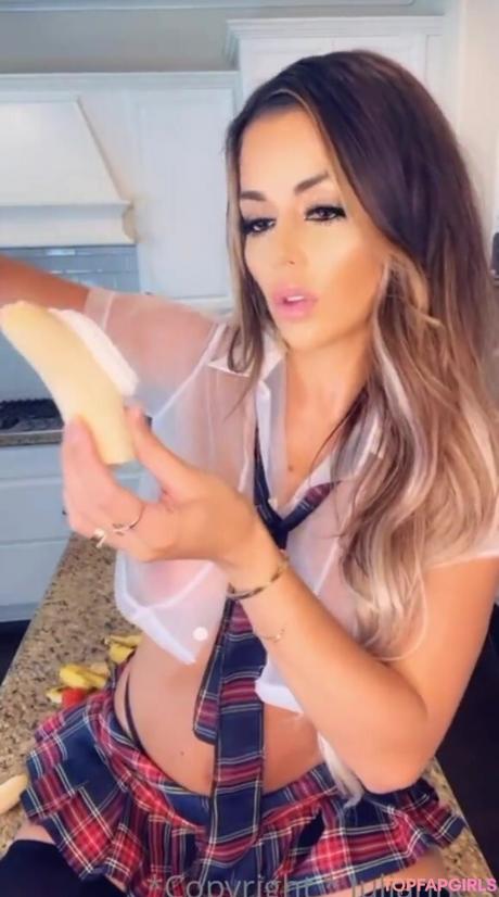 Juli.annee nude leaked OnlyFans photo #49