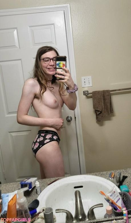 Emilybunoof nude leaked OnlyFans photo #108