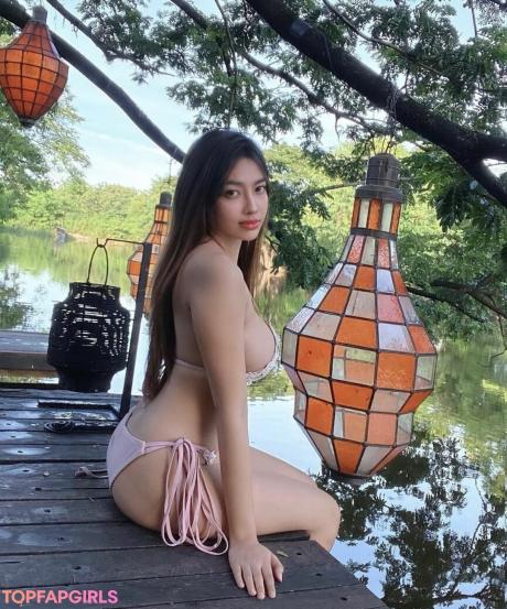 Syra nude leaked OnlyFans photo #11