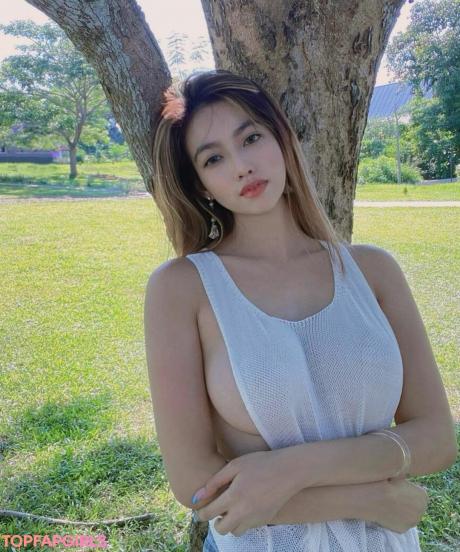 Syra nude leaked OnlyFans photo #5