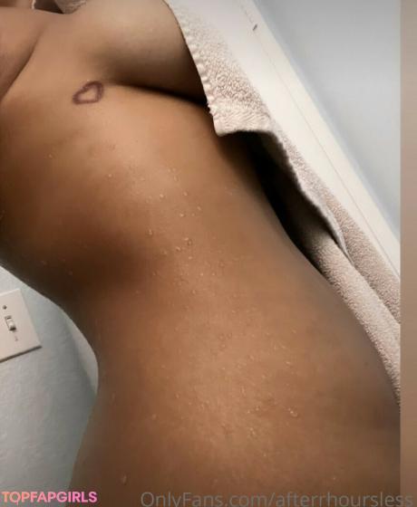 Leslie nude leaked OnlyFans photo #8