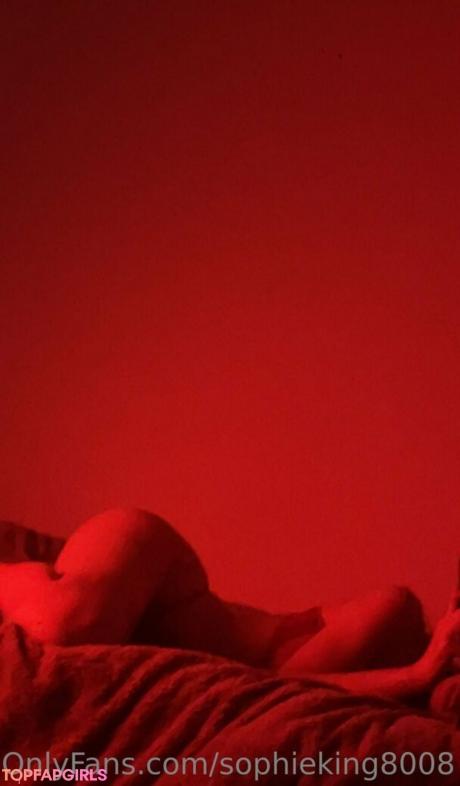 Sophieking8008 nude leaked OnlyFans photo #13