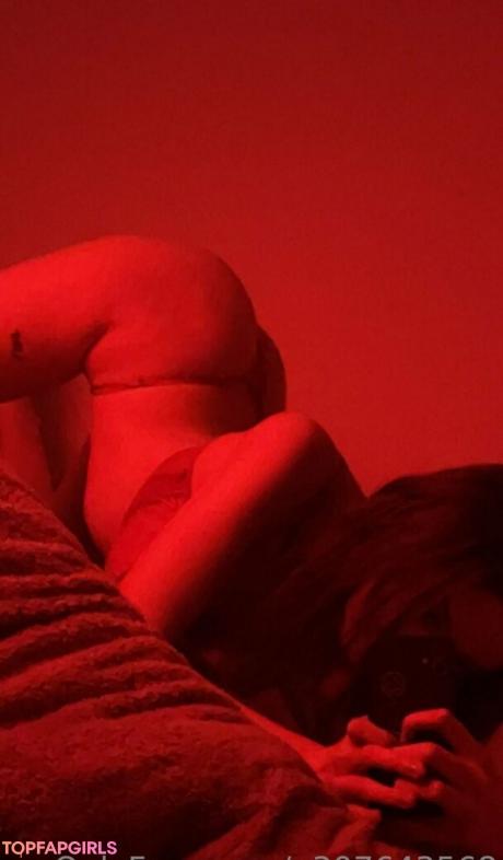 Sophieking8008 nude leaked OnlyFans photo #3