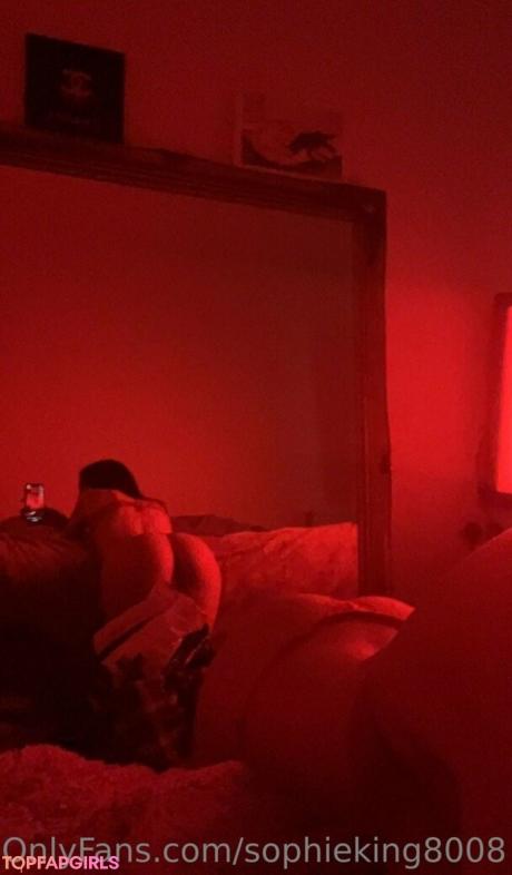 Sophieking8008 nude leaked OnlyFans photo #7