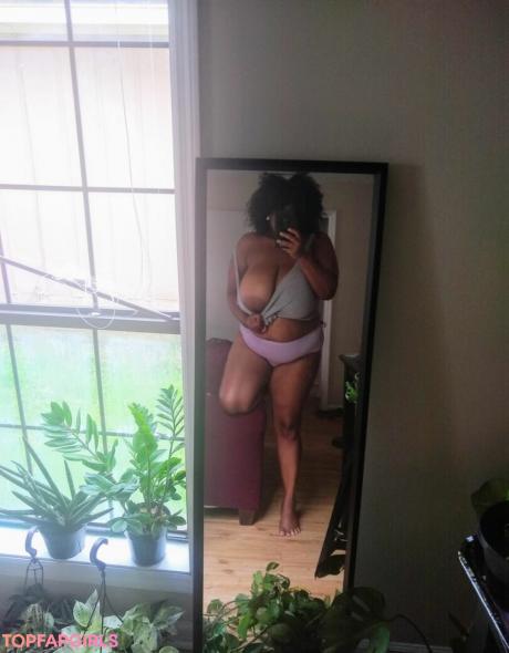 Randiraige nude leaked OnlyFans photo #7