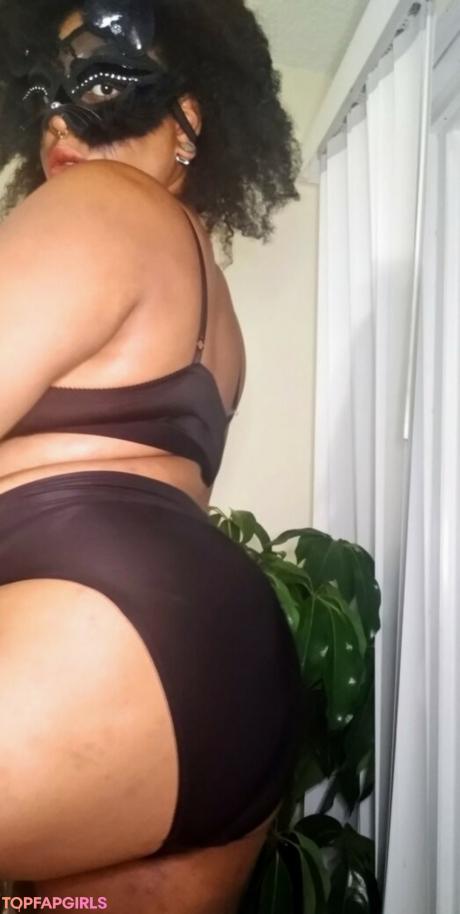 Randiraige nude leaked OnlyFans photo #9