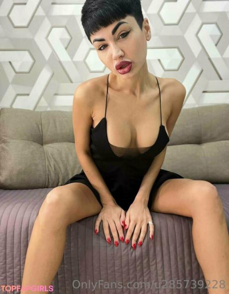 Bad_m0mmy nude leaked OnlyFans photo #118