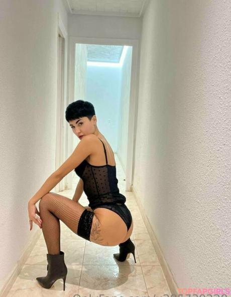 Bad_m0mmy nude leaked OnlyFans photo #34