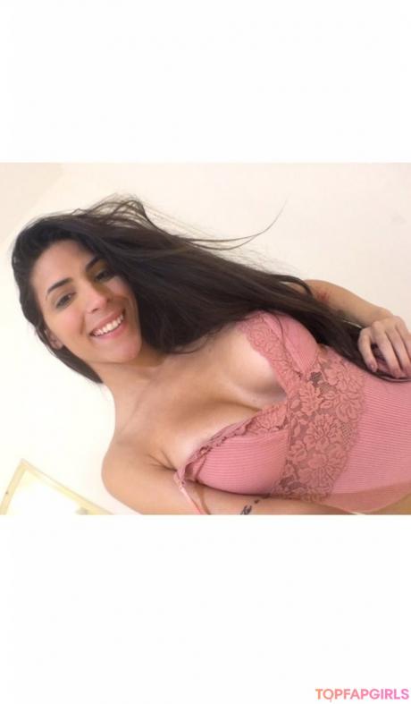 Mariana nude leaked OnlyFans photo #15