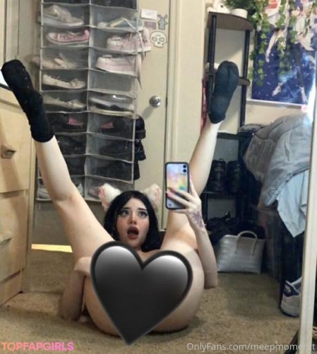 Meepmomentt nude leaked OnlyFans photo #32