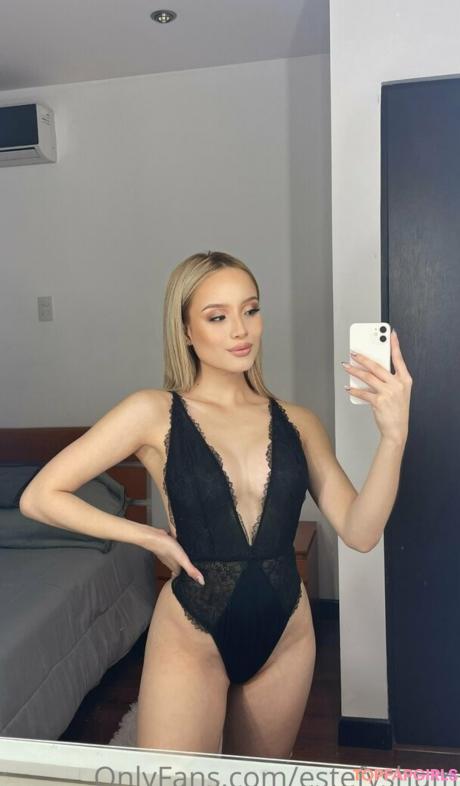 Estefyshum nude leaked OnlyFans photo #32