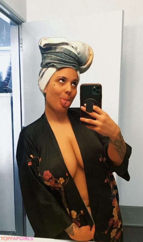 Zombiunicorn nude leaked OnlyFans photo #26