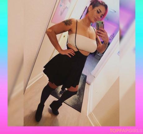 Zombiunicorn nude leaked OnlyFans photo #33