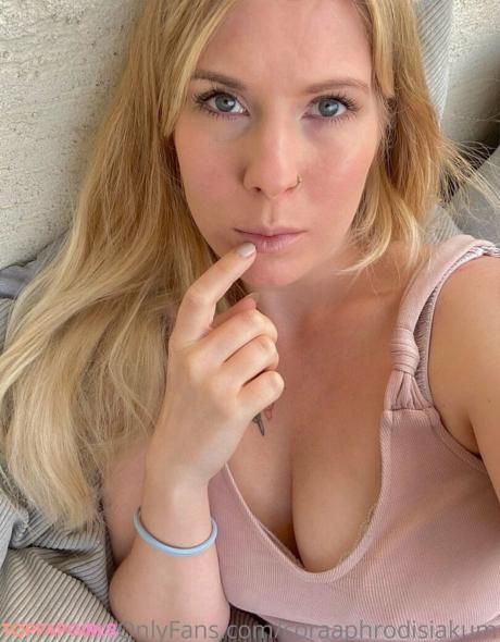 Coraaphrodisiakum nude leaked OnlyFans photo #65