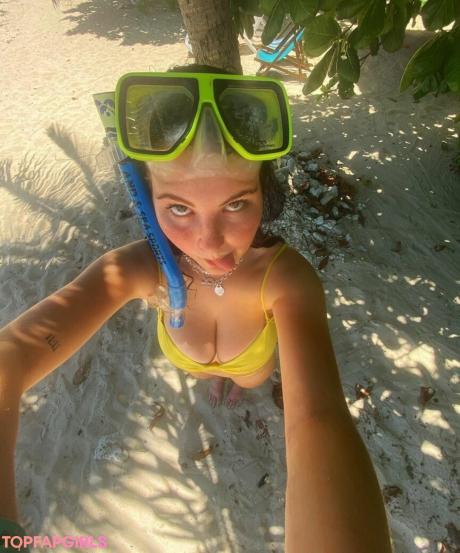 Chlobailey nude leaked OnlyFans photo #15