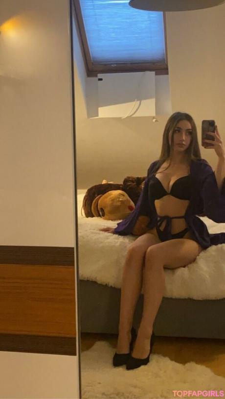 Mia nude leaked OnlyFans photo #58