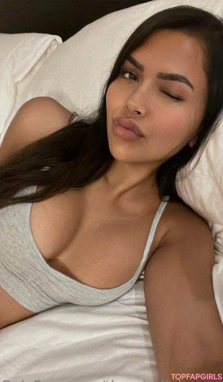 Bellabendss nude leaked OnlyFans photo #13