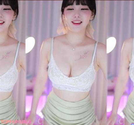 ChuJeong nude leaked OnlyFans photo #3