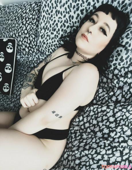 Gothgabriella nude leaked OnlyFans photo #1