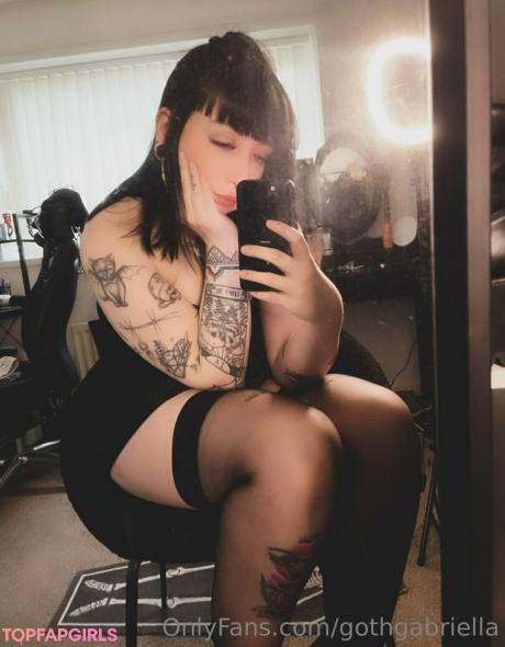 Gothgabriella nude leaked OnlyFans photo #35