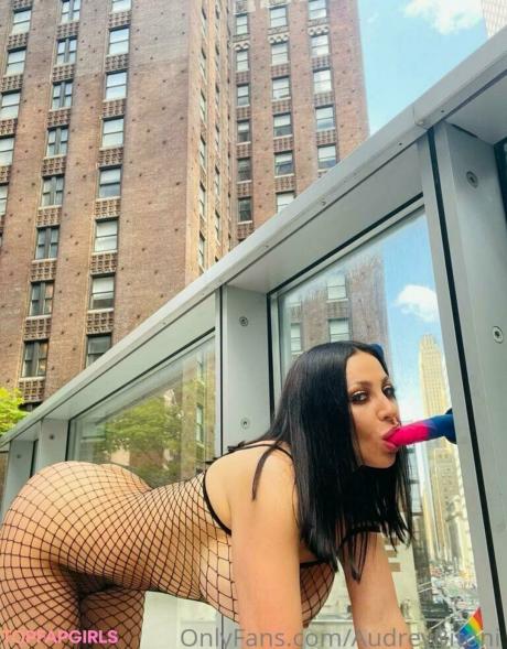 Audreybitoni nude leaked OnlyFans photo #285