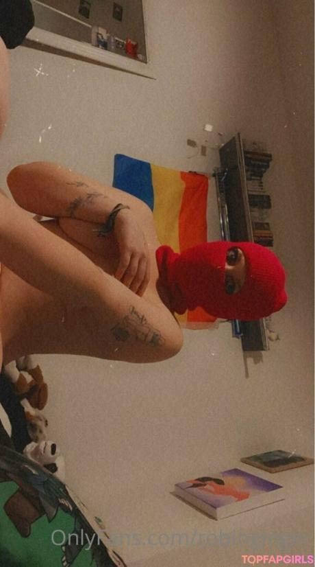 Robinginger nude leaked OnlyFans photo #17